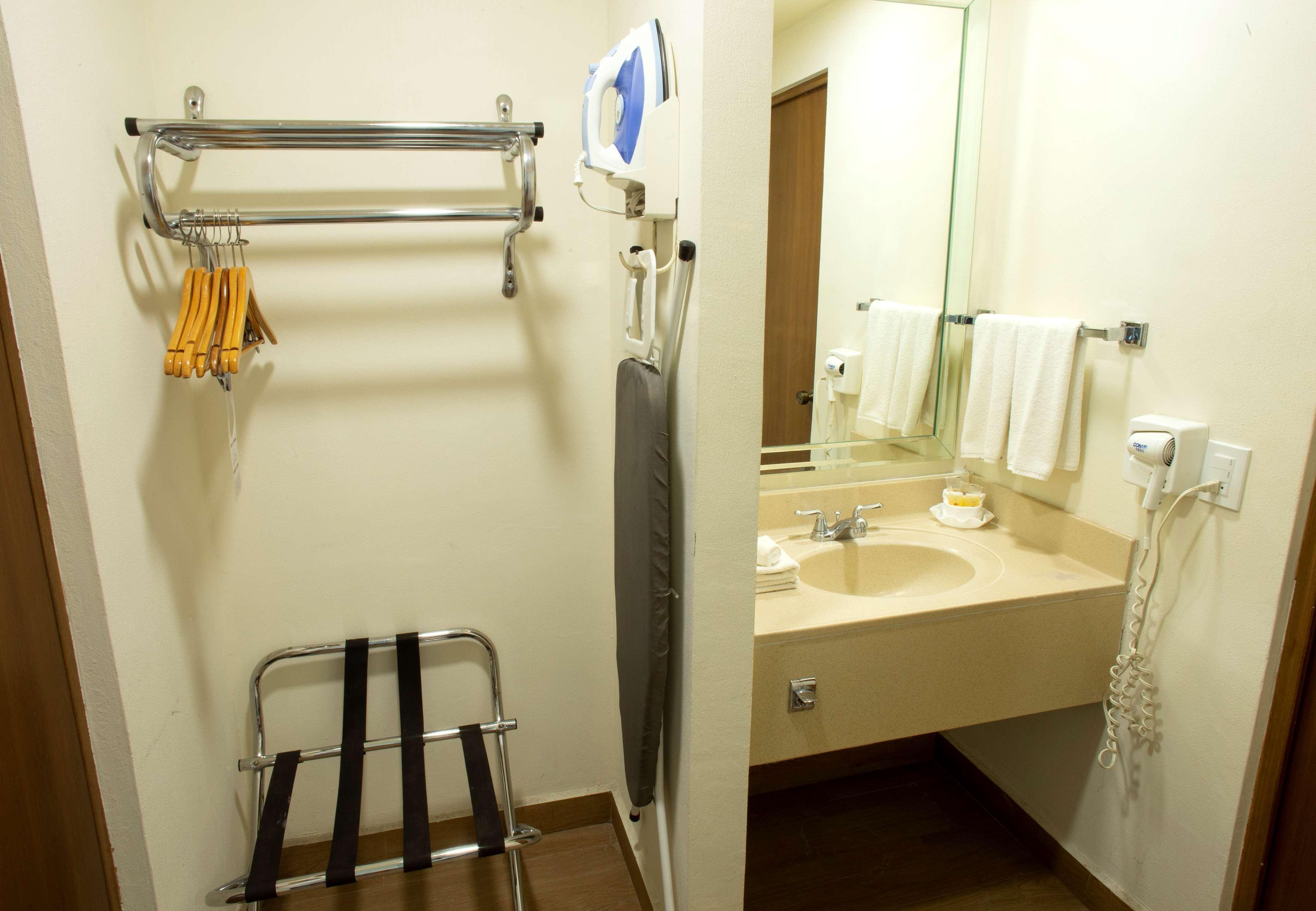 Best Western Centro Monterrey Exterior photo